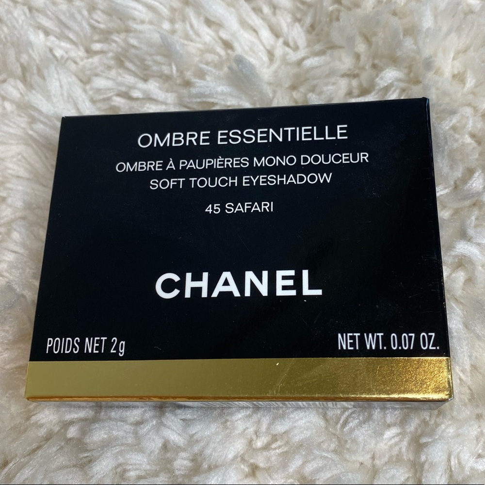 Chanel Eyeshadow in Safari - Picture 3 of 4
